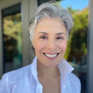 Meet your Posher, Adriana